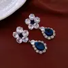 Brincos Flor de Zircônia Cubo d'Água Agulha de Prata Brincos Stud Doces e Frescos Moda Brincos de Nicho de Alta Qualidade para Mulheres