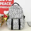 Mochila con Graffiti de Letras en Tono Gris, Estilo Urbano, Soleada y Elegante, para Estudiantes de Secundaria y Preparatoria, Resistente y Duradera, Mochila con Múltiples Compartimentos