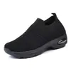 Zapatos de senderismo con amortiguación de aire hechos a medida, zapatos para exteriores, zapatos para mujer de talla grande, zapatos de mujer transpirables de punto flyknit transfronterizos, zapatos casuales para mujer