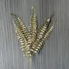 Flores de Plástico para Boda, Flores Doradas, Decoración de Hotel para Boda, Cubo de Bendición de Año Nuevo, Arreglo Floral de Frutos de Acebo, Venta Directa de Fábrica