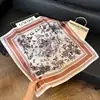 Pañuelo de Seda 70 Cuadrado Moda Coreana de Alta Gama Versátil Profesional Seda Sintética Pequeño Pañuelo de Cuello Estampado Retro Pañuelo de Seda para Mujer