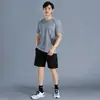 Traje Esportivo de Seda Gelada Masculino de Verão Secagem Rápida Shorts de Corrida Fitness Traje de Manga Curta