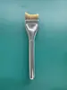 Pronta entrega pincel de base sereia de cabeça dupla pincel de base ultrafino sem marcas pincel raspador não absorve base pincel de maquiagem Cangzhou atacado