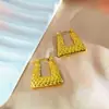 Pendientes Hidráulicos de Acero Inoxidable Martillado Irregular Geométrico Más Vendidos Transfronterizos, Aros de Oreja Sencillos y Versátiles Chapados en Oro de 18 Quilates