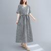 Vestido Feminino Plus Size de Algodão e Linho com Renda, Decote V, Manga Curta, Cadarço, Comprimento Médio, Xadrez, Que Cobre o Corpo e Emagrece, Novo Estilo Verão 2025