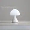 Lámpara de Escritorio Moderna Creativa Personalidad Hongo Hardware de Carga USB Restaurante Cafetería Protección Ocular Dormitorio Lámpara de Ambiente Bar