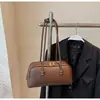 Bolsa de Ombro/Axila Grande de Alta Qualidade Retro Transfronteiriça para Mulheres, Nova Bolsa de Ombro para o Commuter Outono e Inverno de 2025