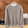 Suéter de cachemira para hombre con trenzas y cuello semialto, un nuevo estilo otoño/invierno, moderno y versátil, adecuado para atuendos de negocios casual