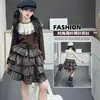 Conjunto de Falda Tartán tipo Pastel con Cuello de Volantes Súper Elegante para Niñas, Otoño 2026, Atuendo de Dos Piezas Versátil y a la Moda con Mangas Largas