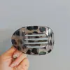 Popular Set de Pinzas para el Cabello de Amazon, Pinzas de Garra Mate que no Marcan para la Parte Trasera de la Cabeza, Pinzas Rectangulares de Pato, Accesorios para el Cabello Transfronterizos para Mujeres