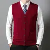 Atacado do fabricante colete de lã de lapela única com decote V para homens, novo modelo 2026, colete quente e à prova de frio de outono e inverno para pais