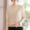 Elegante Top para Madres Colección Otoño 2026, Suéter Redondo de Punto con Flores Tridimensionales, Ropa de Punto Tallas Grandes para Mujeres de Mediana Edad y Mayores