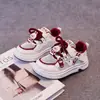 Zapatos para Niñas Zapatos de Malla Individuales de Plataforma para Niños 2026 Nuevos de Primavera Casual Versátiles Zapatos Deportivos Suela Suave Zapatos Blancos de Princesa
