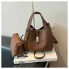 Bolso de Mano de Piel Suave con Textura Estilo 2026 para Mujer, Bolso Cesta de Diseño de Nicho, Bolso de Hombro Cruzado Versátil para el Trabajo
