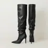 Botas largas de punta para mujer, transfronterizas, para otoño e invierno, con suelas de goma suaves, tacones altos, talla grande, color liso, tacón delgado, botas versátiles de caña alta para mujer