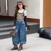 Calça Jeans Feminina Primavera e Outono 2026 Nova Casual Menina Estilo Coreano Crianças Médias e Grandes Hot Drilling Faca Curva Jeans Calça Wide Leg