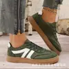 Zapatillas de entrenamiento alemanas de gamuza para mujer para primavera y otoño, zapatillas deportivas nuevas de talla grande, casuales, de color block transfronterizo, comercio exterior, retro 2025, al por mayor