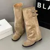 2026 Pantalones con Hebilla Botas para Pierna Mujer Primavera y Otoño Nuevas Tacón Grueso Retro Plisadas Botas de Caballero Botas Vaqueras para Mujer Botas Largas Mujer