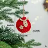 Acessórios de feltro de lã de Natal transfronteiriços, pequenos pingentes de ovelha de madeira fofos vermelhos para decoração de casa e enfeites de árvore de Natal