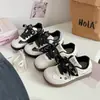 Zapatos Blancos Transpirables para Mujer Estilo Retro Británico con Cordones Zapatos Casuales Otoño 2026 Versátiles de Suela Plana Zapatos de Entrenamiento Alemanes B5102