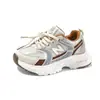 Zapatos deportivos para niños, zapatos de otoño para niños, nuevos zapatos de calle de estilo coreano 2026, suela blanda, modernos, para niñas, zapatos tipo papá de alta apariencia