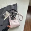 Bolsa Quadrada Pequena Doce com Laço para Mulheres 2026 Novo Estilo Bolsa de Mão Texturizada Bolsa Transversal para Meninas Bolsa de Ombro Fashionável Estilo Executivo