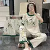 Fábrica de comercio exterior del sudeste asiático venta al por mayor de pijamas de verano de dibujos animados para mujer, manga corta, pantalones cortos, pantalones largos, conjunto de tres piezas para casa