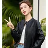 2026 Nueva Chaqueta de Cuero Corta Elegante de Moda de Gama Alta con Cuello Alto y Forro de Terciopelo Cálido para Mujer