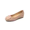 Sapatos Planos com Fivela Quadrada Aumenta-Altura 5CM e Bico Redondo para Mulheres, Novo Estilo Francês Outono 2026 Sapatos Quentes Forrados com Lã Suede e Pelo