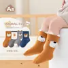Novo Estilo Outono e Inverno Conjunto de 4 Pares de Meias Infantis, Classe A, Cano Médio, Sem Costura, para Meninas de 5-8 Anos, Algodão, Classe A, Meias de Bebê Super Fofas