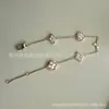Casa do Burro Versão Alta Pulseira de Ágata Vermelha Cinco Flores Quatro Flores para Mulheres Amazonita Luxo Leve Banhado a Ouro Rosa 18k Colar Flor Antiga.