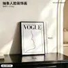 Figura minimalista de lectura, adorno de escritorio para entrada, sala de estar o mueble de TV, creando una atmósfera decorativa sofisticada y única