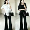 Conjunto de duas peças de moda gestante estilo coreano para o verão, camiseta de cor sólida irregular com cordão, calça flare de cintura alta plus size que cobre a barriga e emagrece