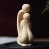 Escultura em Buxo Jane Eyre Casal se Beijando Coração a Coração Ornamento Criativo Artesanato em Madeira