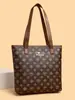 Bolso Tote de Lujo Ligero para Mujer 2025 Nuevo Otoño Gran Capacidad Bolso para Madre de Mediana Edad Bolso de Hombro Estampado para Viajes y Compras