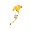 Broche de Hoja de Arce y Perla Chapado en Oro Real, Accesorio de Pin de Moda Retro de Gama Alta con un Diseño Único, Accesorio de Ropa de Nicho