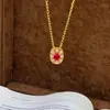 Colar de Pedra Gema Rubi Vintage Francês Cor-Preservação Banhado a Ouro 24K com Toque de Luxo Leve e Corrente de Clavícula Exquisita