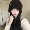 Venta al por mayor de fábrica Gorro de turbante de punto de mezcla de lana simple de alta elasticidad Gorro holgado Hace que la cara se vea más pequeña Personalidad casual para mujer