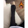 Calça Jacquard Espinha de Peixe Cor de Café para Homem, Calça de Perna Larga Forrada com Fleece Outono e Inverno, Estilo Retro Americano, Calça de Moletom com Fleece Jovem