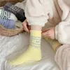 Meias de Lã Outono e Inverno Fair Isle Cachorrinho Laço Meias Quentes de Cano Médio Estilo Japonês Engrossadas Estilo Natalino Meias Femininas