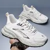 Zapatos de Hombre 2026 Nuevo Modelo Ligeros Transpirables Versátiles Deportivos Casuales Huecos Antideslizantes Zapatos de Papá Zapatos para Estudiantes para Hombre