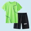 Conjuntos Esportivos para Meninos, Roupas de Verão de Secagem Rápida para Crianças, Uniformes de Basquete para Crianças Maiores, Roupas de Corrida de Seda de Gelo com Manga Curta para Adolescentes