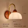 Suministro Exclusivo Transfronterizo de Lámparas de Pared Decorativas Vintage Color Crema en Color Madera de Nogal, Lámparas de Cabecera para Pared de Fondo de Sala de Estar Retro, Dormitorio Estilo Francés