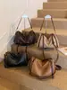 Bolsa Feminina de Comércio Exterior Transfronteiriço, Bolsa Feminina Texturizada de Camurça Estilo Almofada, Bolsa de Mão, Bolsa de Ombro Transversal para o Dia a Dia Retro Fosco