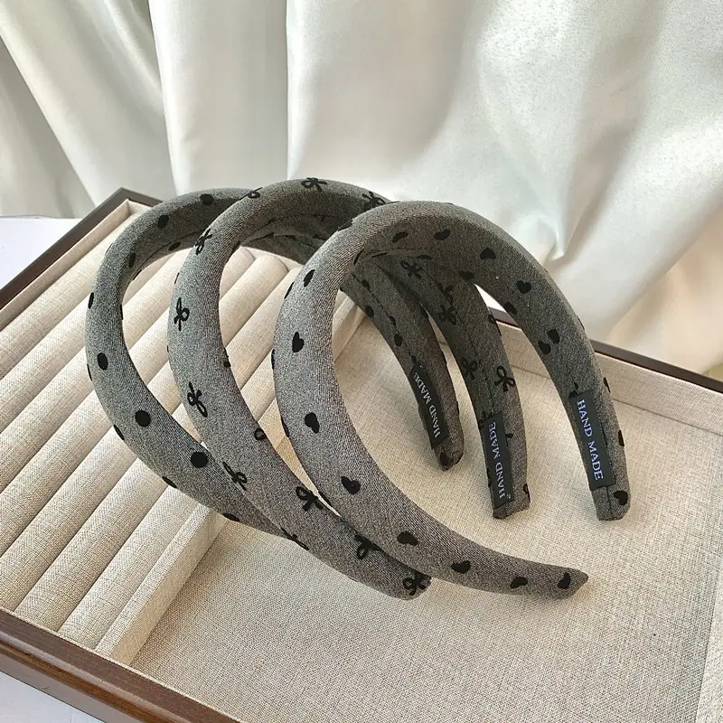 黑灰色 (1)