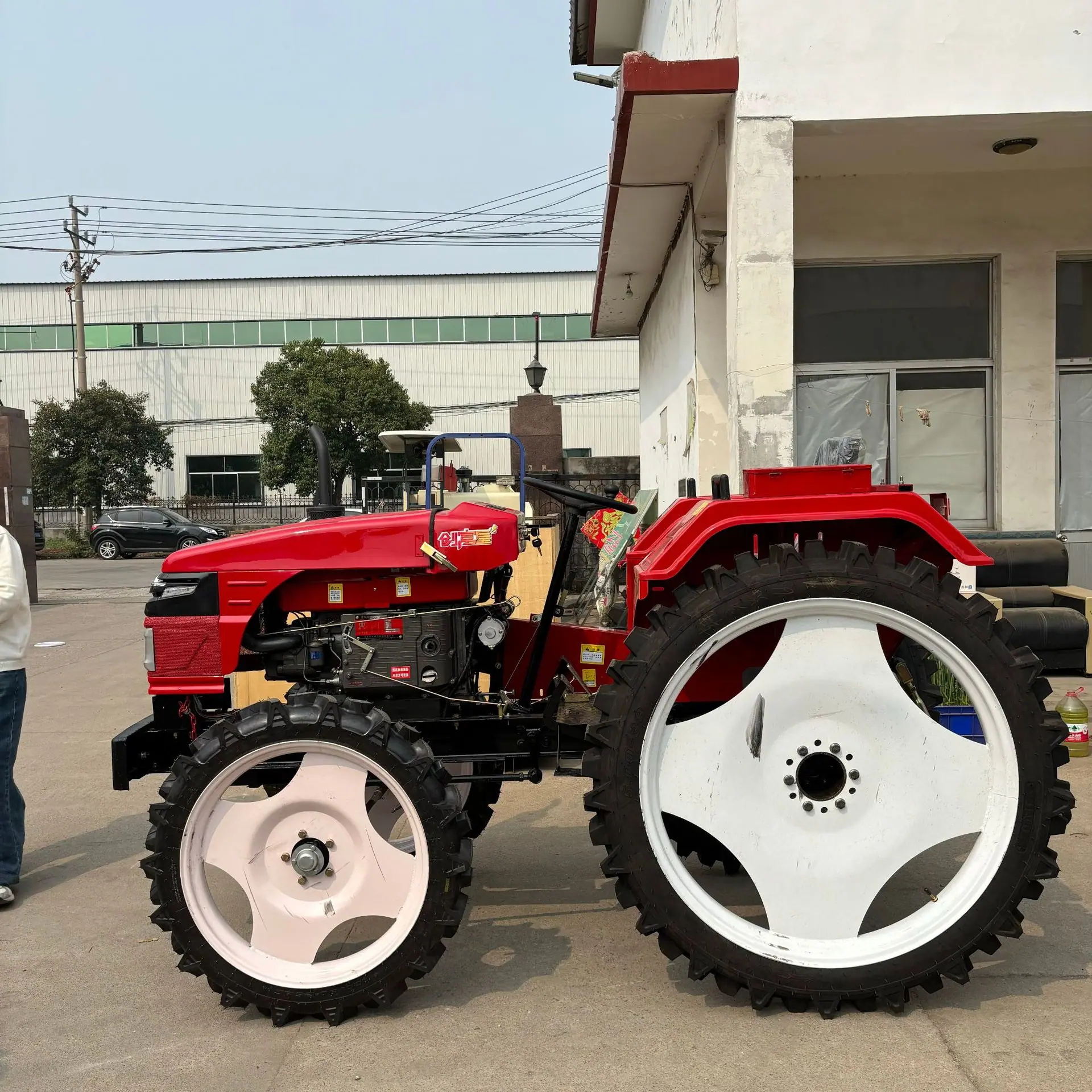 单缸25马力拖拉机配套植保胎 4.jpg