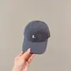 Boné de Baseball Bordado Estilo Coreano Ins para Crianças Meninos e Meninas, Chapéu Casual Versátil para Bebês, Chapéu de Primavera e Outono para Meninos