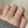 Anillo de cadena cuadrado con circón para mujer, nicho de lujo ligero al por mayor, estilo minimalista de Instagram, anillo abierto ajustable, moderno
