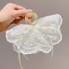 Pinza de pinza para el pelo con lazo de encaje beige suave francés para mujer, pinza versátil de alta gama, accesorio para la cabeza, pinza de tiburón para la parte posterior de la cabeza