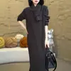 Vestido de Tricô Espesso e Quente de Inverno para Mulheres 2025 Novo High-End Acessível Luxo Fashionable Vestido Suéter Estilo Cachecol